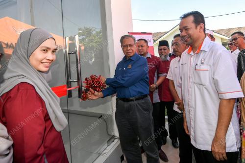 DATUK SERI MUSTAPA MOHAMED