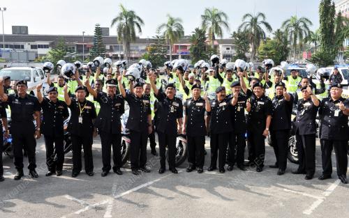 KB01_12022014_POLIS_KERETA