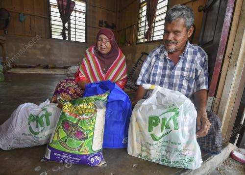 SUMBANGAN MAKANAN KEPERLUAN