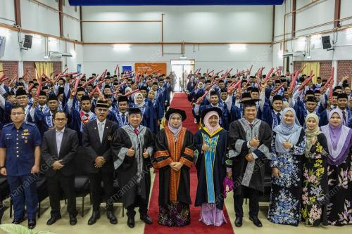 MAJLIS PENYAMPAIAN SIJIL PERHEBAT