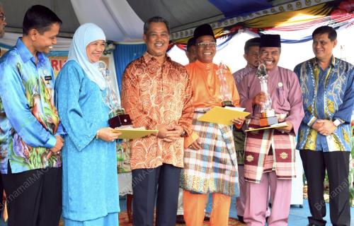 MUHYIDDIN YASSIN
