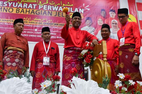 DATUK SERI DR ZAMBRY ABD KADIR