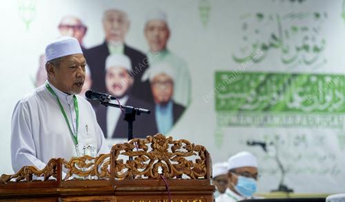 DATUK AHMAD YAKOB