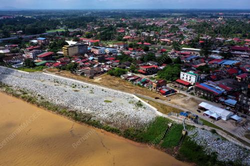 PROJEK PENSTABILAN TEBING SUNGAI KELANTAN