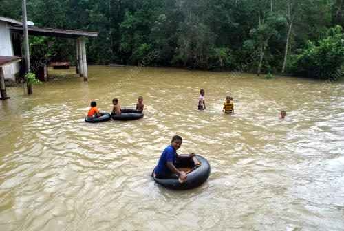 KB01_13012014_BANJIR_SURUT