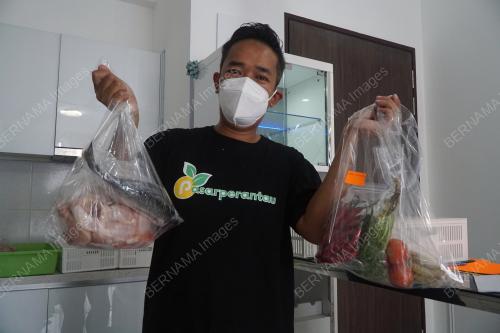KB01_13082021_PASAR_PERANTAU