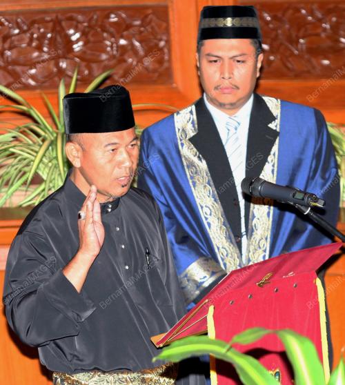 KB01_13102014_ANGKAT_SUMPAH