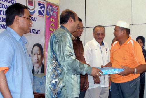 AZMI SETAPA
