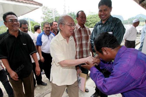 RAZALEIGH HAMZAH