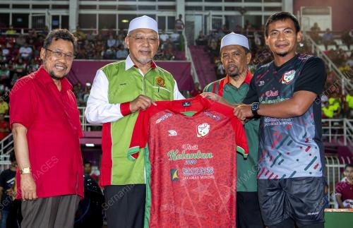 DATUK AHMAD YAKOB