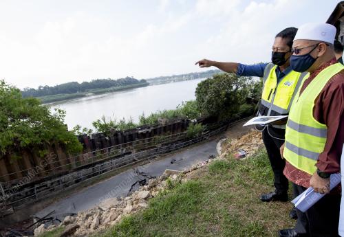 DATUK SERI TUAN IBRAHIM TUAN MAN