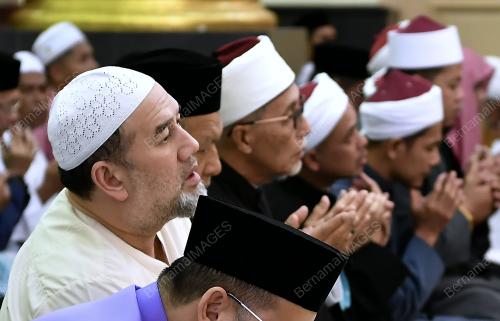 KB01_15062018_SEMBAHYANG_BN201806140799