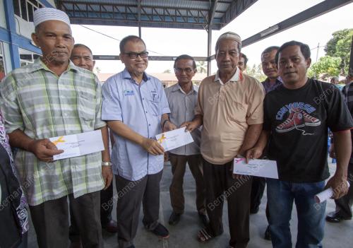KB01_15102015_HASIL_PADI
