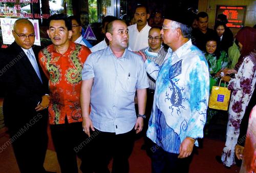 MOHD NAJIB TUN ABDUL RAZAK