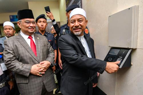 DATUK NASSURUDDIN DAUD