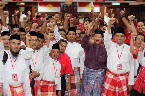 KHAIRY JAMALUDDIN