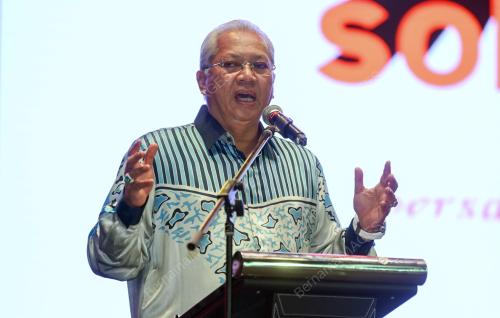 TAN SRI ANNUAR MUSA