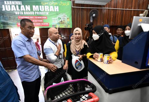 DATUK SERI TAKIYUDDIN HASSAN