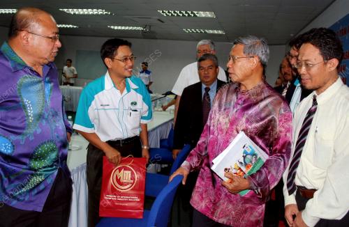 MUSTAPA MOHAMED