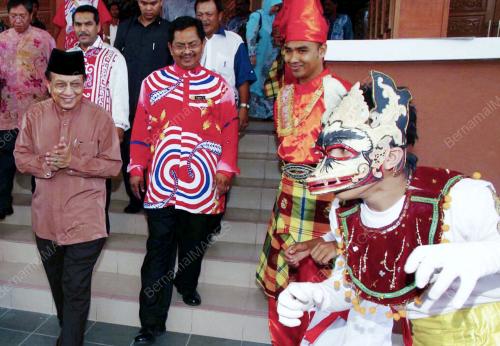 DATUK SERI UTAMA DR RAIS YATIM