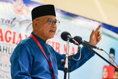 DATUK SERI WAN ROSDY WAN ISMAIL