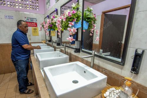 KB01_18112019_TANDAS_AWAM
