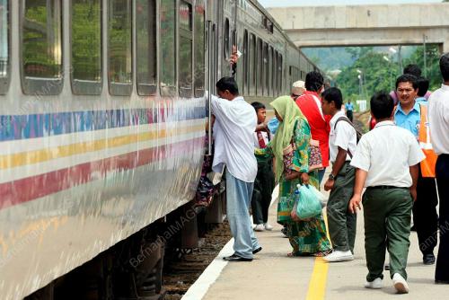 TREN SHUTTLE