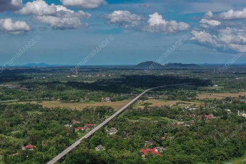 PROJEK LALUAN REL PANTAI TIMUR (ECRL)