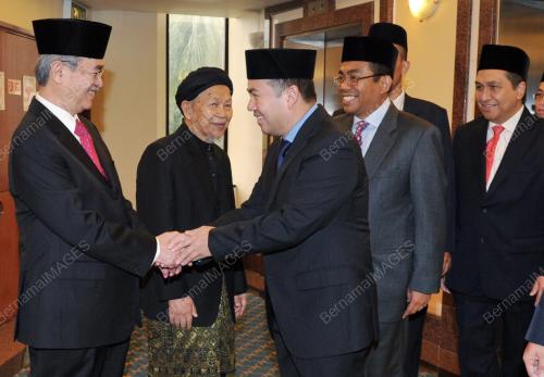 TENGKU MAHKOTA KELANTAN