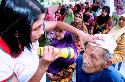 SAYANGILAH MATA ANDA