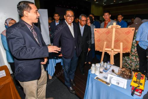 DATUK SERI MOHAMED KHALED NORDIN