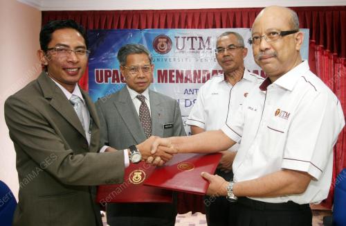 MUSTAPA MOHAMED