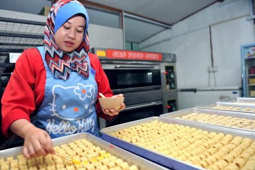 KB01_20092013_BISKUT_RAYA