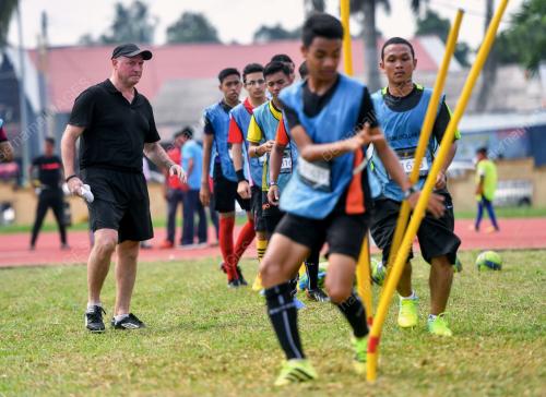 KB01_20102017_BAKAT_BN201710178636
