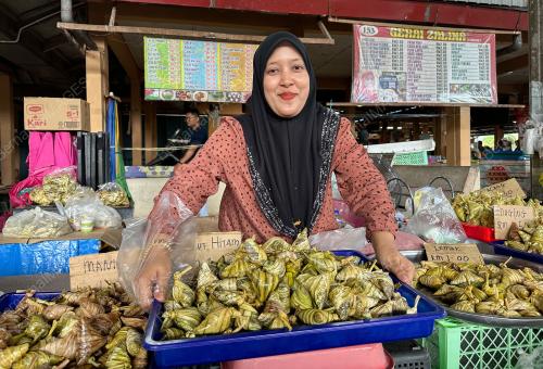 KETUPAT PALAS