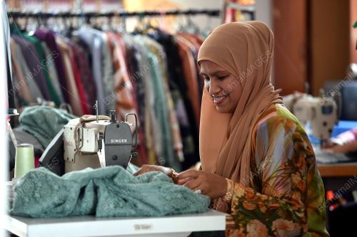 KB01_21052018_BAJU_RAYA