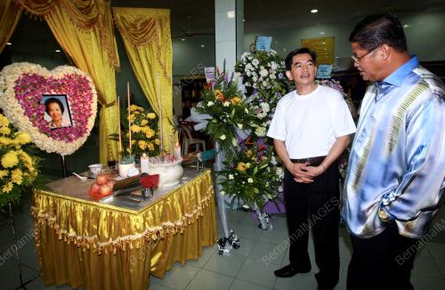 KB01_21092012_PEMIMPIN