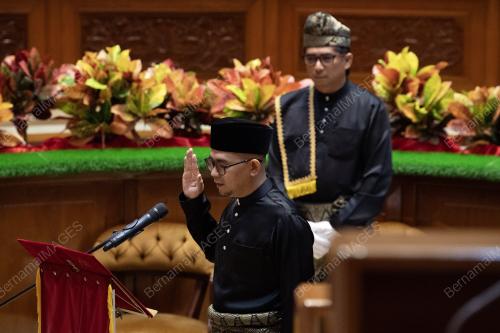 MOHD AZMAWI FIKRI ABDUL GHANI