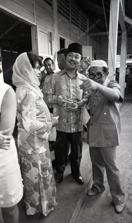 TENGKU RAZALEIGH HAMZAH