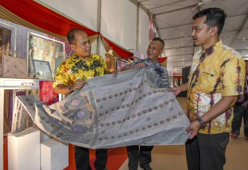 NOR AZMI ISMAIL