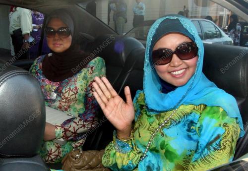 ELIA SUHANA AHMAD