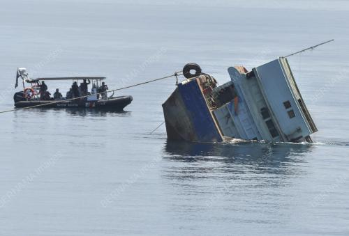 MARITIM LUPUS BOT NELAYAN ASING