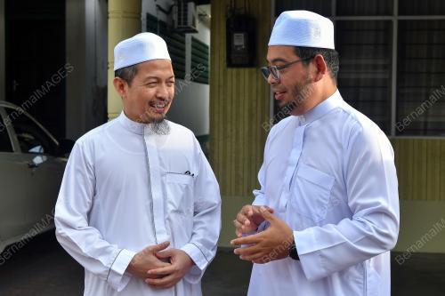 SENATOR DR ZULKIFLI HASAN