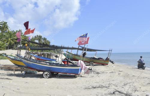PANTAI BACHOK