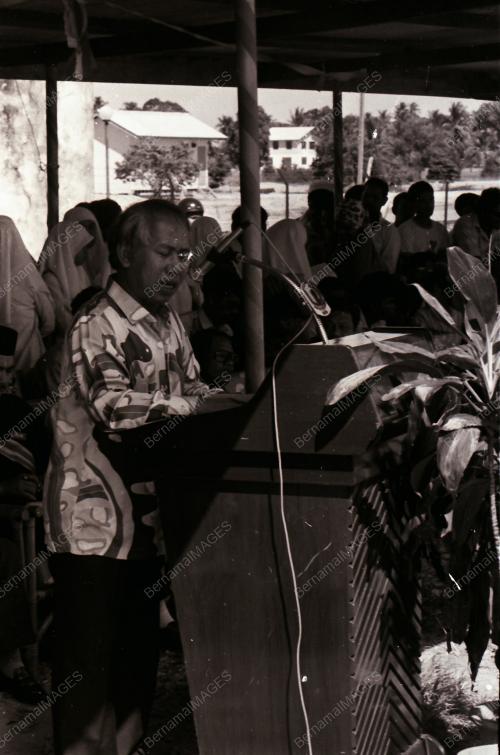 TAN SRI SABARUDDIN CHIK