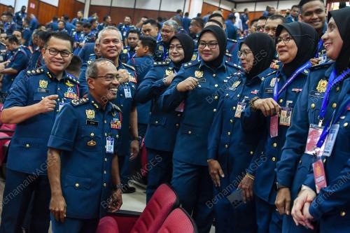 DATUK AHMAD IZHAM OSMAN