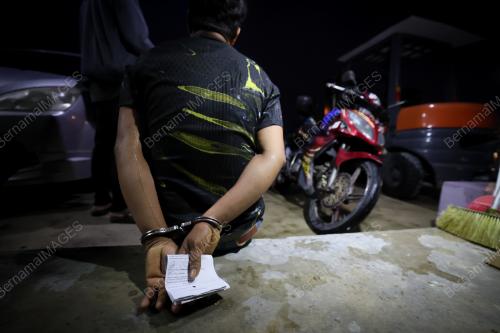 OPERASI MOTOSIKAL WARGA ASING