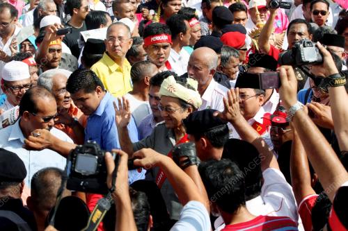 TUN DR MAHATHIR MOHAMAD