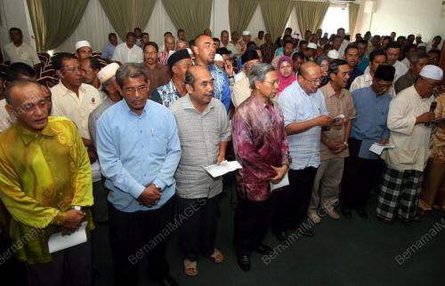 MUSTAPA MOHAMED