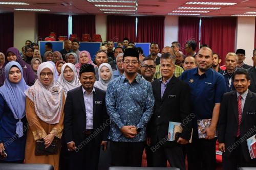 SENATOR DR ZULKIFLI HASAN